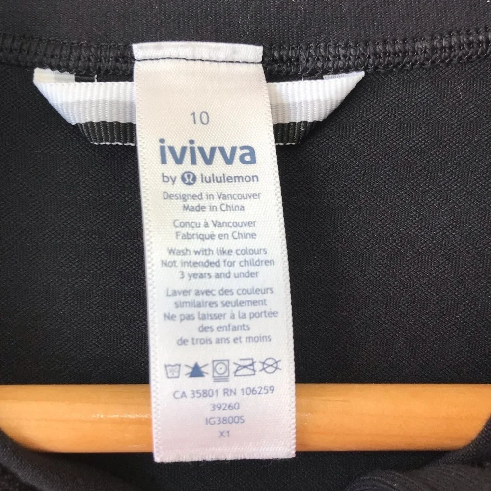Ivivva Black Quarter Zip Long Sleeve Thumb Holes Jacket